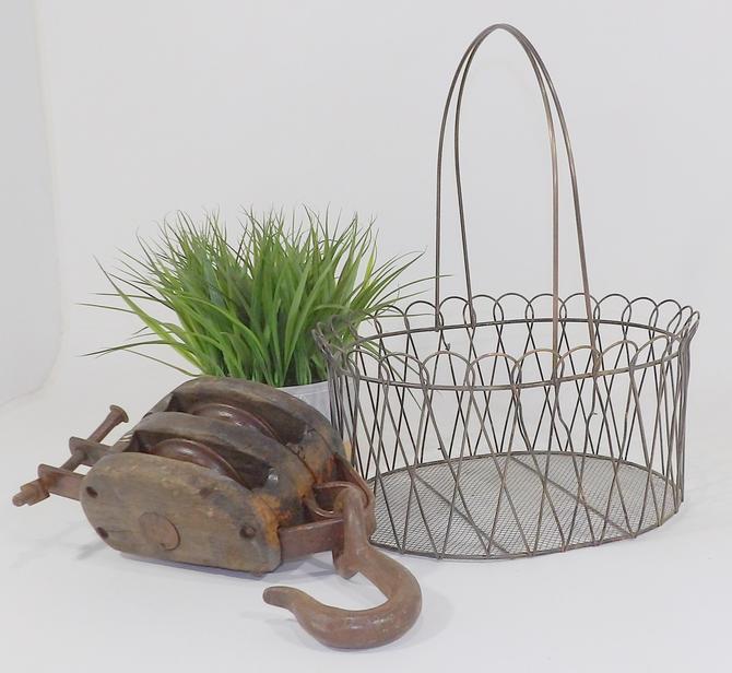 Rustic Wire Basket French Country Farmhouse Bathroom Decor Shabby