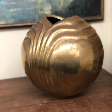 Antique vintage metal brassy gold colored Art Deco planter vase Mid Century Modern Art Deco Brass 
