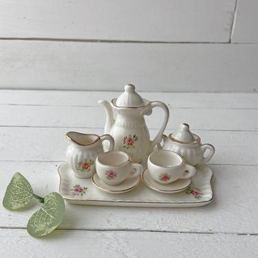 Kids glass best sale tea set