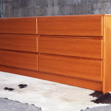 QUALITY Designer Mid Century Danish Modern SOLID Teak Scan Coll Longboy Low and Long Dresser Scandinavian Collection 6 Drawers 