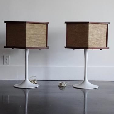 Pair Bose speakers with tulip pedestal bases 70's 