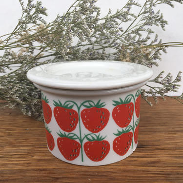 Mid Century Arabia Strawberry Pot, Strawberry Marmalade Dish Ramekin Style Dish With Lid Made In Finland 