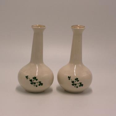 vintage Carrigdhoun Irish bud vases/set of two/shamrock vase/made in ireland 