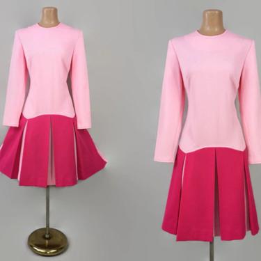 VINTAGE 60s Pink Pleated Sweep Cheerleader Scooter Dress by Dana Hall Original | 1960s Mod Mini Dress | Long Sleeve Short Dress | M/L 