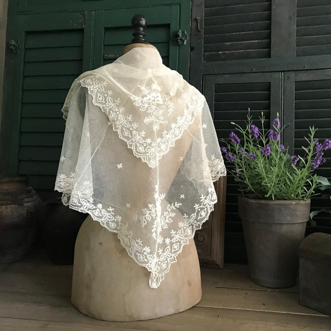 Antique Spanish Mantilla Chantilly Lace Veil Fichu Shawl Oyster Cream Made In Spain Floral Embroidery Pattern Mdt By Jansvintagestuff From Jan S Vintage Stuff Of Chicago Il Attic