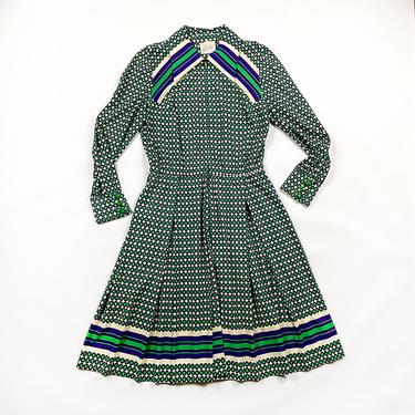 1960s / 1970s Donle Green and Purple Op Art Printed Shirt Dress / Long Sleeve / Printed Polyester / Stripes / Medium / Op Art / Tea Length 