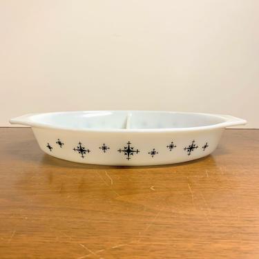 Vintage Pyrex Compass Oval Divided Dish 063 