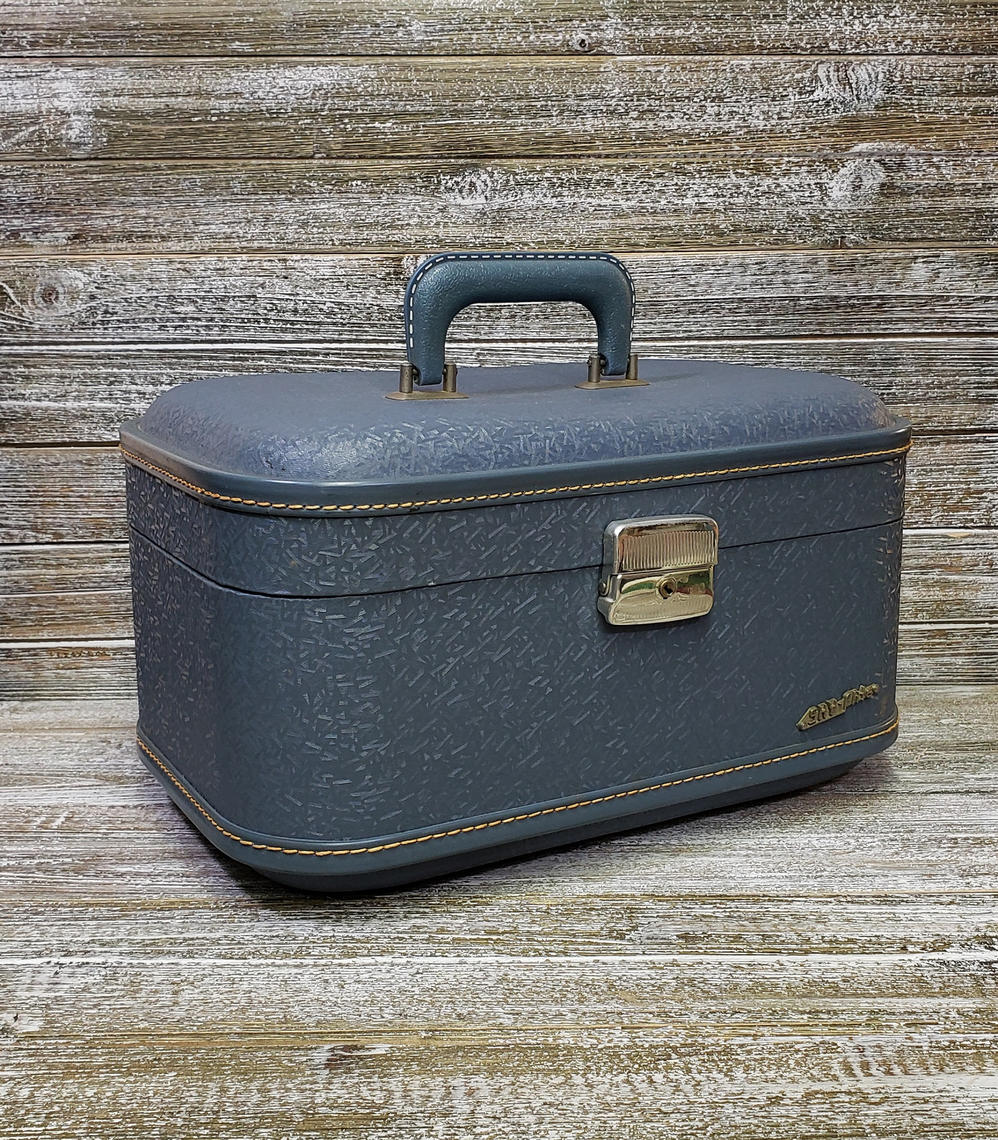 Vintage Sears Feather Lite Suitcase/1960s Collectible/travel/gift