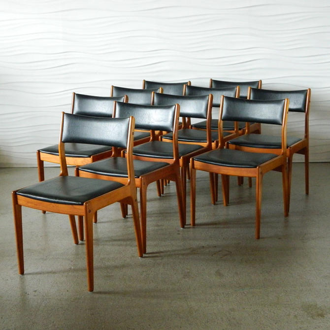 Ha 17159 Set Of 10 D Scan Teak Chairs From Home Anthology Of