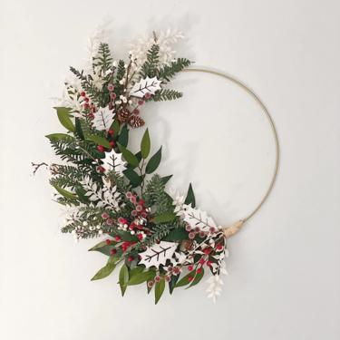 Festive Christmas wreath hoop wreath, Dried flower wreath, Contemporary wreath, Classic holiday wreath 