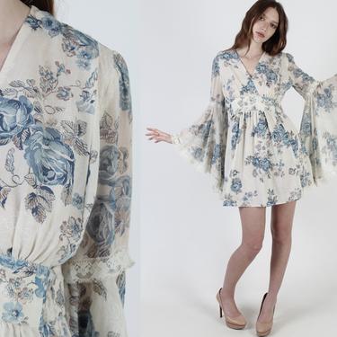 Bell Sleeve Mini Dress / Blue Big Flower Wrap Dress / Angel Sleeves Short Bohemian Dress / Vintage 70s V Neck Kimono Short Dress 