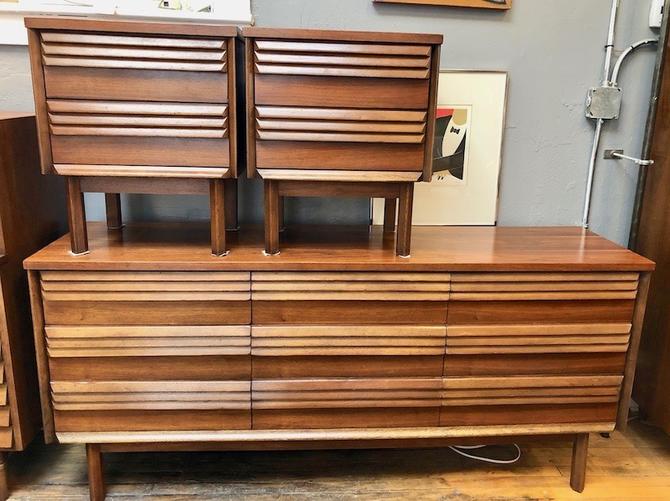 1960 S Bassett Bedroom Set Dresser Nightstands Will Separate