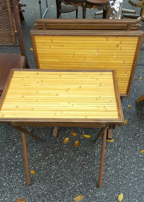 Set Of 4 Mid Century Modern Bamboo Dinner Trays With Wooden Stand