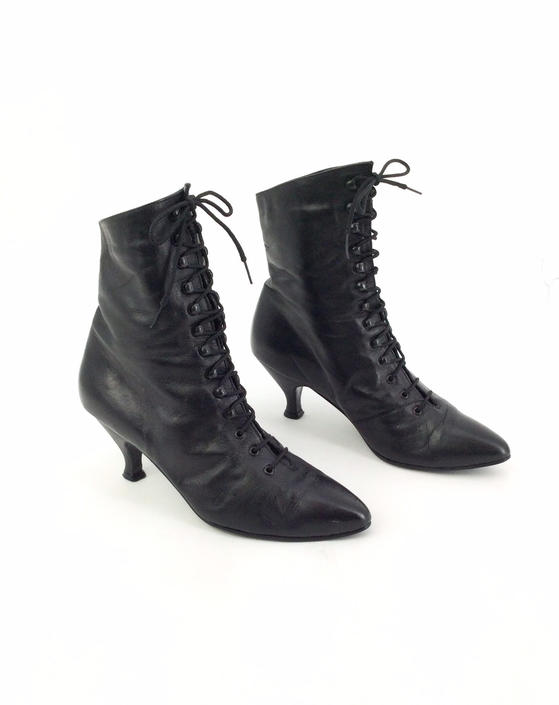 90s lace up boots