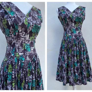 1950s Spooky Novelty Print Dress / Novelty Tree Printed Dress / Cinched Waist Full Skirt / Tree and House Sketch Print in Green White Black 