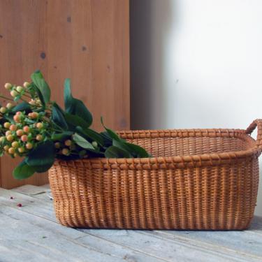 Vintage woven basket / vintage wicker and wood  basket / rectangle basket with handles / vintage gathering basket / cottage basket 