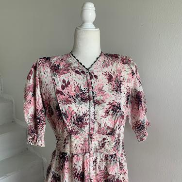 1940s Puckered Cotton Pink Botanical Print Hostess Dress Robe Vintage 38 Bust 