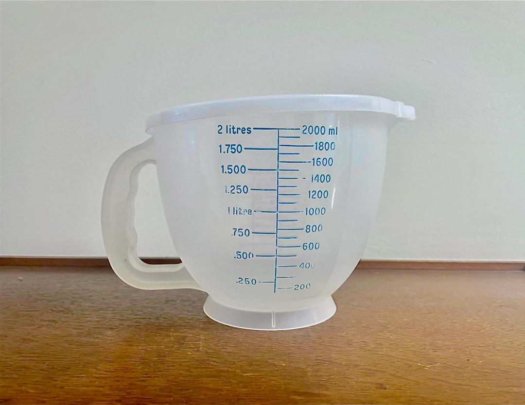 Vintage Tupperware White Translucent Nesting Measuring Cups