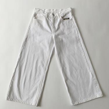 Modern Levi's Stitch Pocket Cropped Jeans