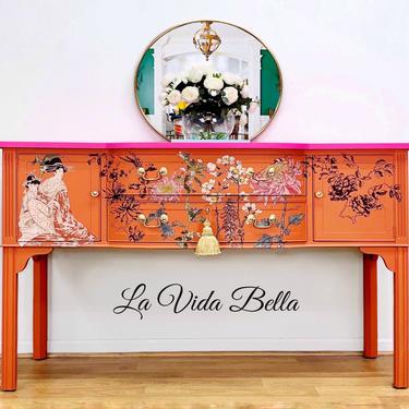 Stunning Chinoiserie Style Buffet, Sideboard, Console, Vintage, Hand Painted. 