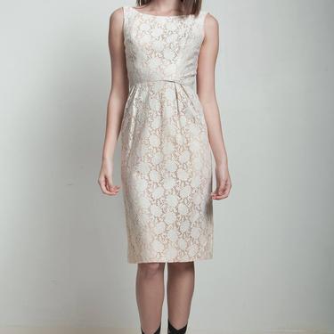 chinese dress ladies 1970s Floral and Lace Prairie Dress – Ragstock main image 0