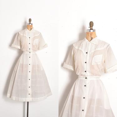 Vintage 1950s Dress / 50s Sheer Nylon Plissé Western Dress / White Black ( large L ) 