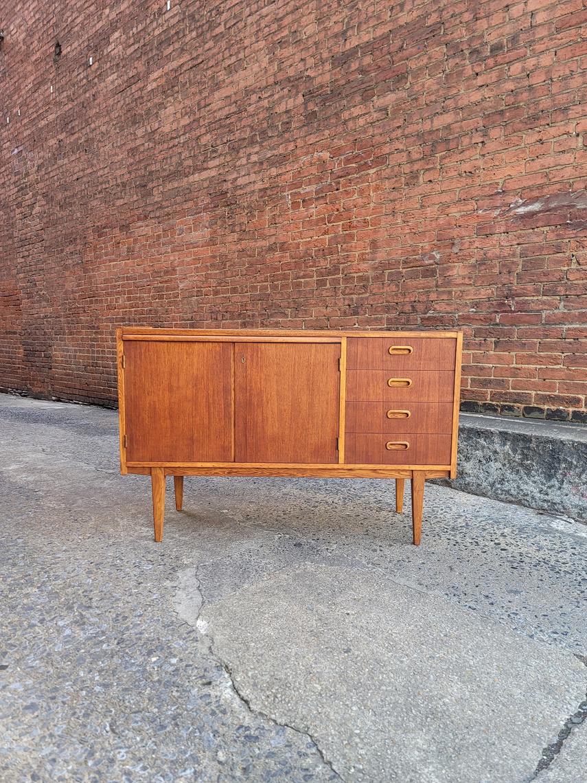 Danish Bar AL24 with Pull Out Board Vintage MC Frederick, MD