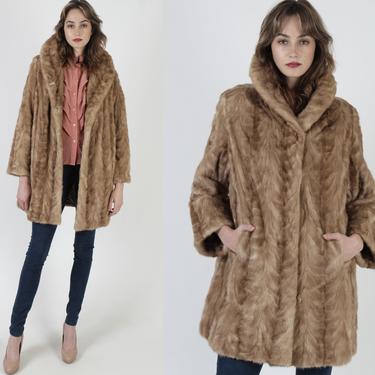 Large Fur Collar Mink Coat / Real Chevron Print Mink Jacket / Vintage 60s Feathered Autumn Haze Color / Honey Brown Womens Winter Coat 