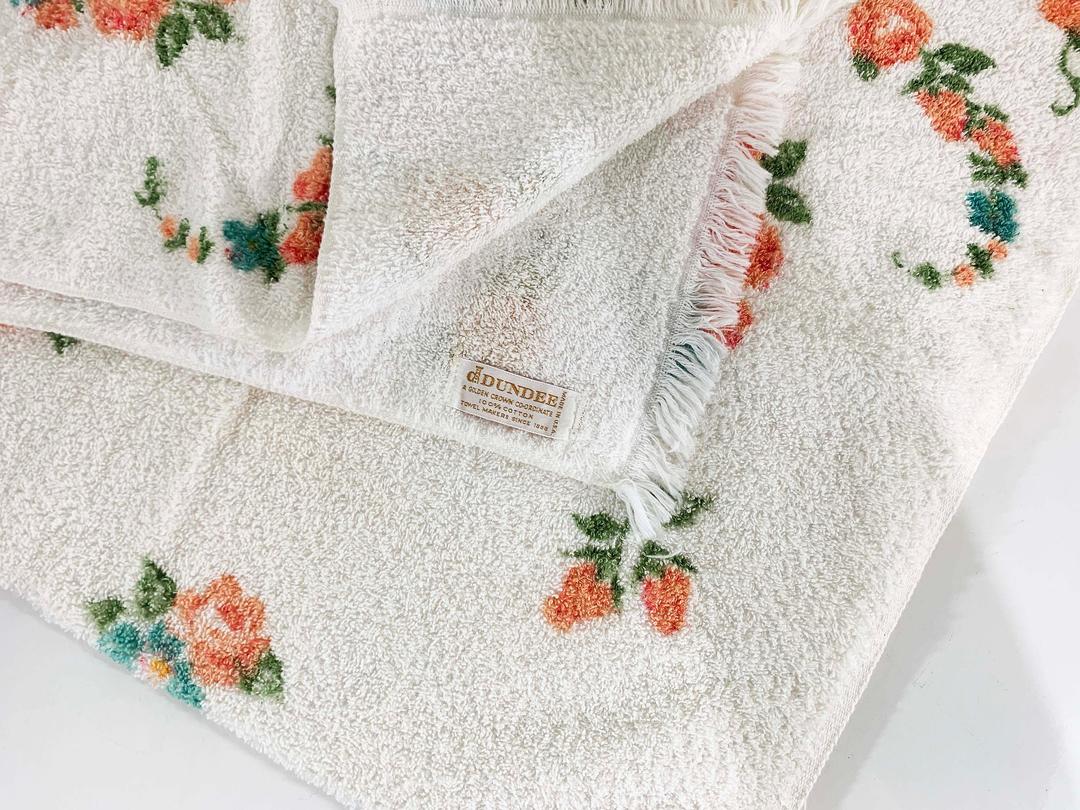 Vintage Cotton Bath Towel Dundee Bathroom Decor 1960s 60s Peach Check