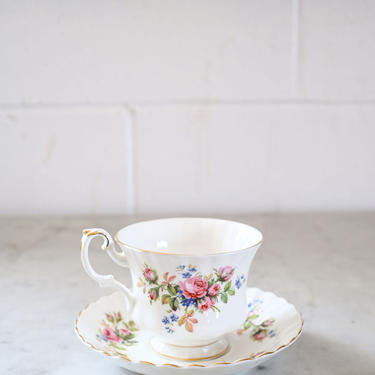 royal albert vintage bone china tea cup "moss rose"