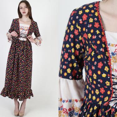 Colorful Dirndl Style Trumpet Sleeve Calico Floral Maxi Dress 