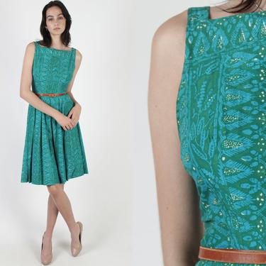 1950s Tiki Ethnic Dress / Pinup Rockabilly Retro Atomic Dress / Henri Bendel Cotton Full Skirt / Mid Century Batik Knee Length Dress 