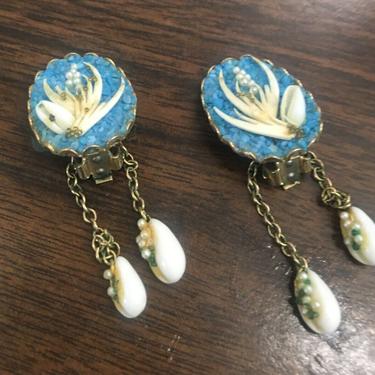 Vintage 1940s 50s Sea Shell Aqua Blue stones pearls White Dangle Clip Earrings 