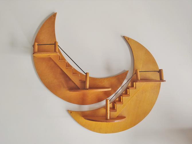 Vtg. offers Half Moon Wall Shelf