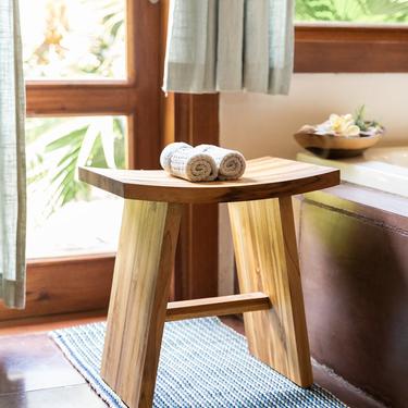 Zapatera Teak Shower Stool - Shower bench - Outdoor Shower - step stool - hardwood furniture - Outdoor - Handmade Furniture- spa shower 
