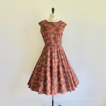Vintage 1950's Orange Brown Leaf Print Cotton Fit and Flare Day Dress Full Skirt Autumn Fall Colors Rockabilly Swing 31.5&amp;quot; Waist Medium 