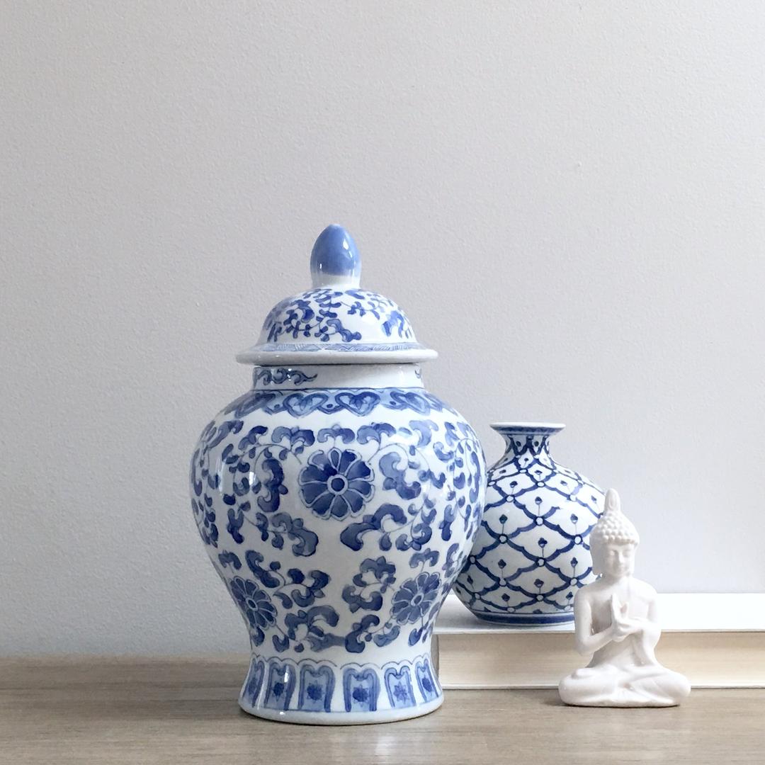 Large Blue White Chinese Ginger Jar Mantle Vessel Chinoiserie Decor Mod Rendition Chicago, IL