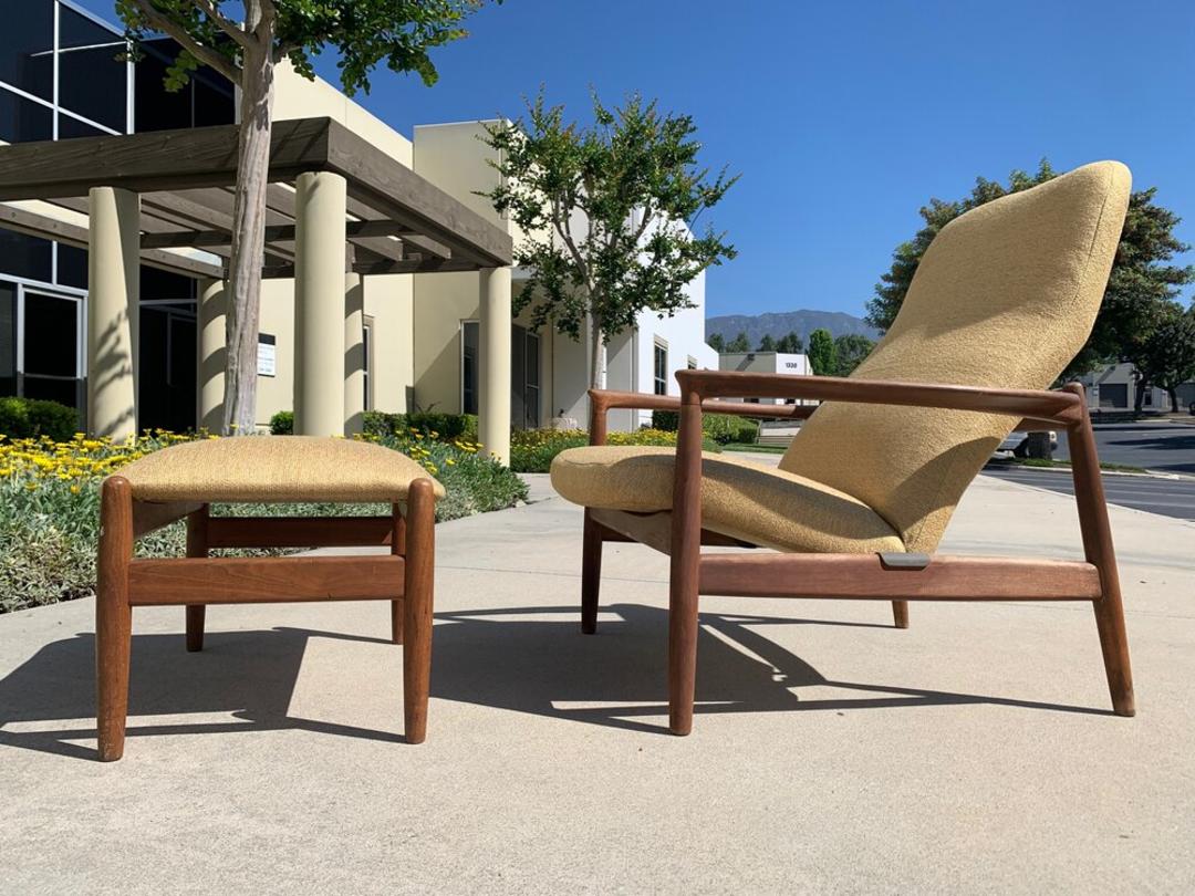 “Up for restoration” Dux lounge chair and ottoman Modern for All