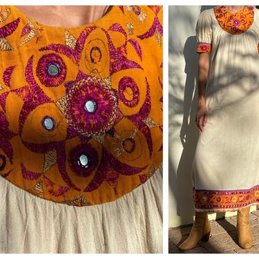 Vintage Embroidered Dress / 1960's Mirror Cream Cotton Maxi Tunic Gown / Haute Hippie / Resortwear / Long White Cotton Dress with Embroidery 