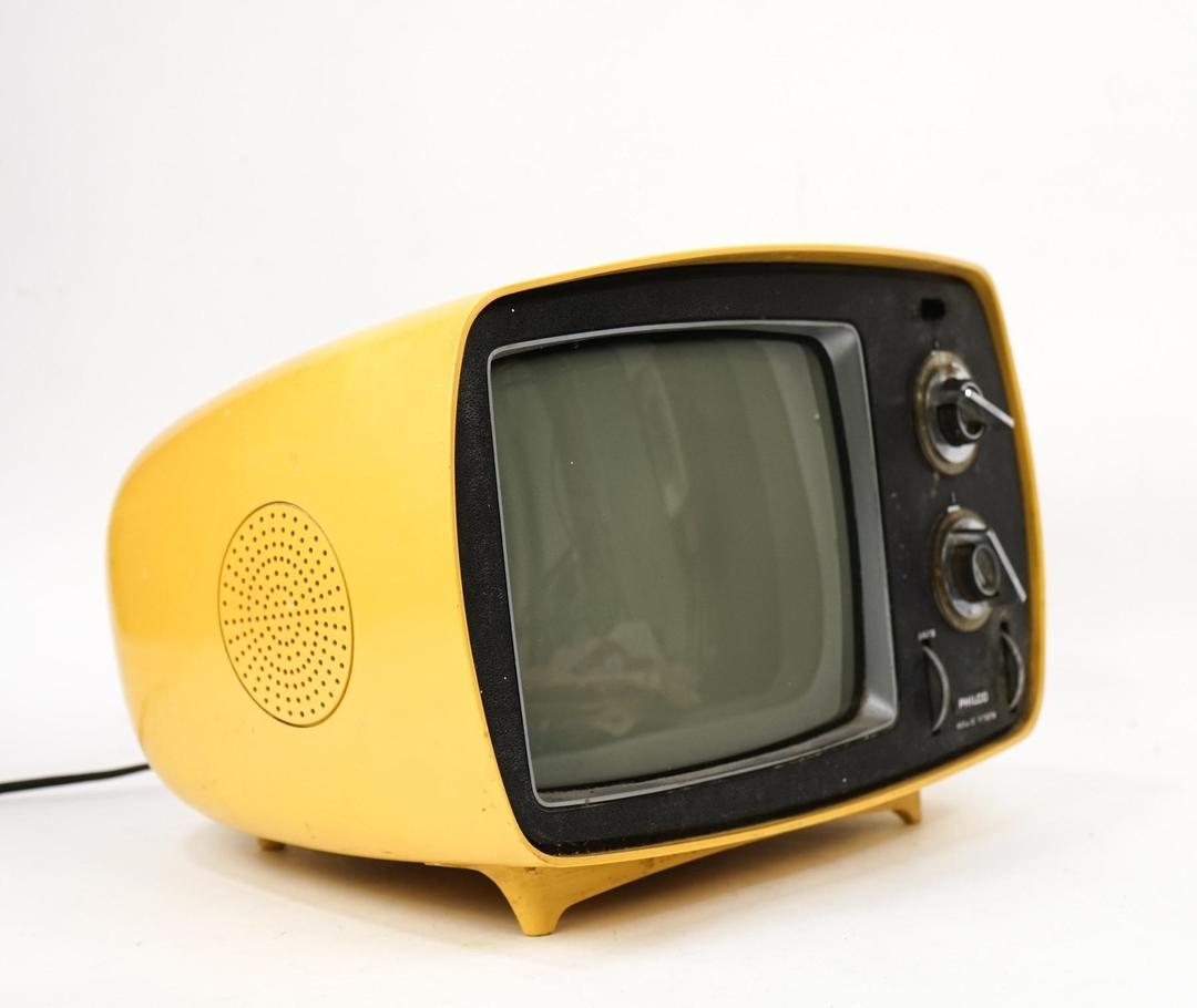 Philco Solid State Small Vintage TV | Fair Auction Co | Fort Washington, MD