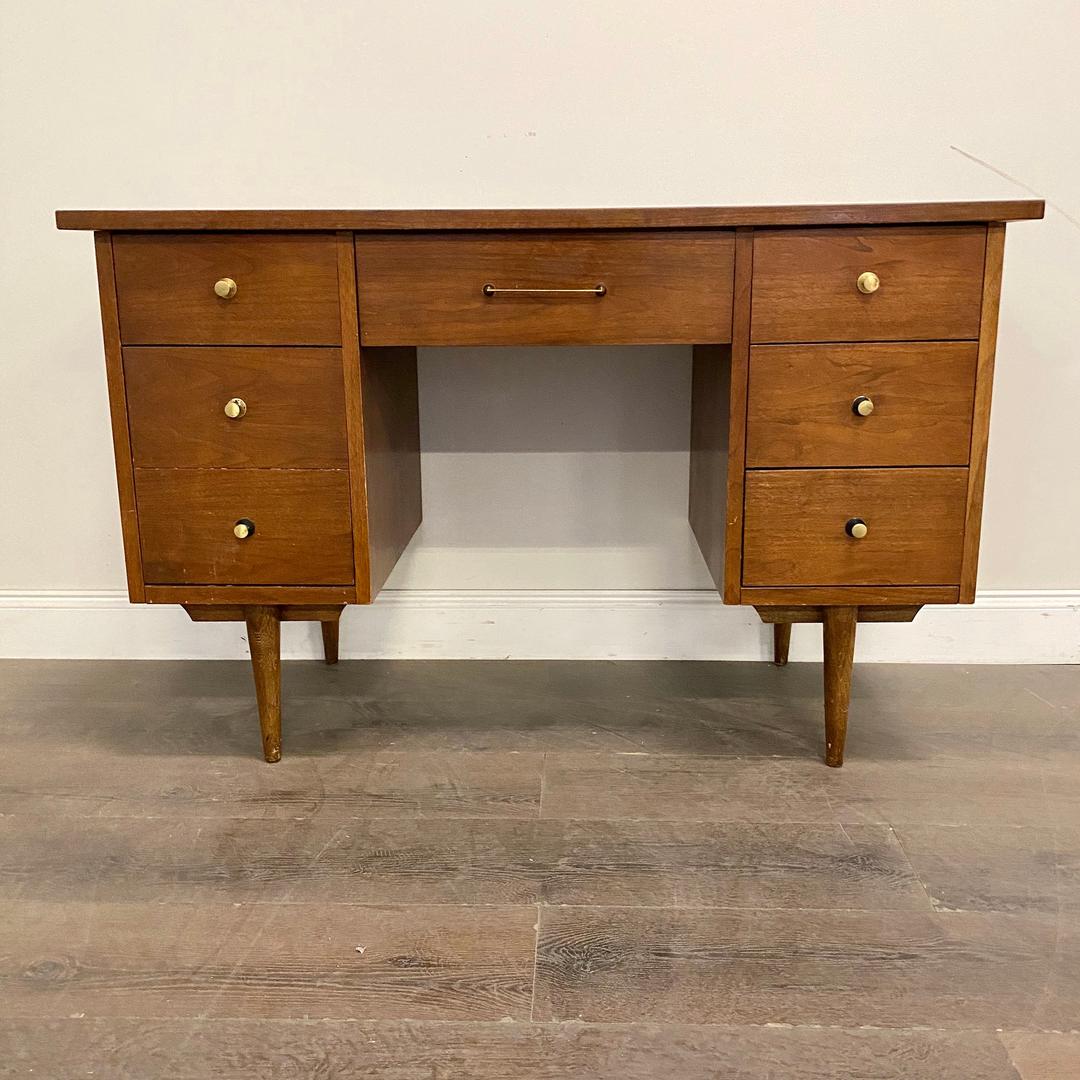 CUSTOMIZABLE MCM Desk / Vanity Vintage Refined Decor Chicago, IL