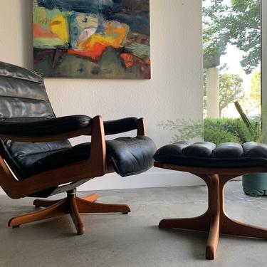 Lied Mobler reclining lounge chair and ottoman