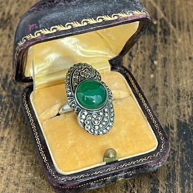 DECO-ED OUT Vintage 20s Silver Marcasite and Jade Ring | 1920s Green Gemstone Statement Jewelry | 30s 1930s Art Deco, Flapper Gatsby, Size 7 