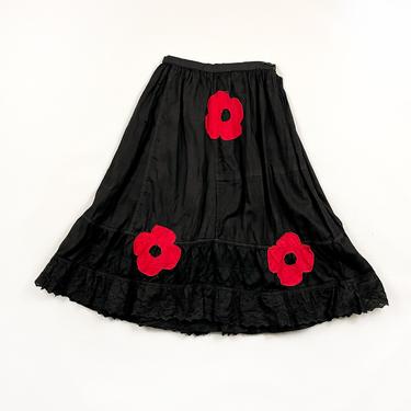 Vintage Black Victorian Cotton Lace Ruffle Skirt / Red Daises / Floral / Goth / Handmade / Prairie / 1800s / 1900s / Small / Antique / 