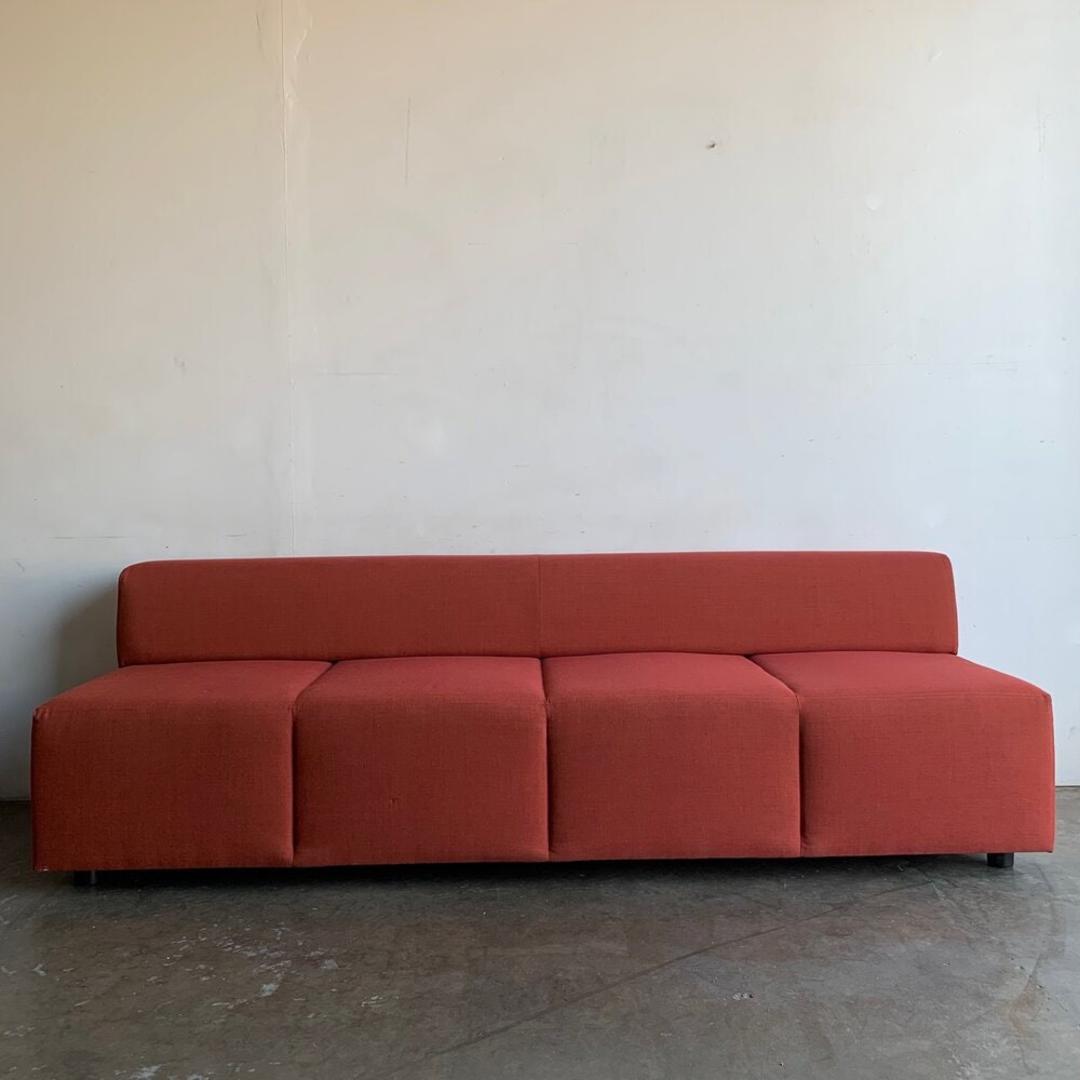 Steelcase Coalesse Await four seater Sofa Vintage On Point Los
