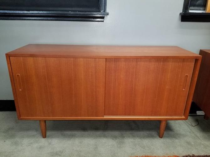 Danish Modern Teak Credenza With Sliding Doors By Hundevad From