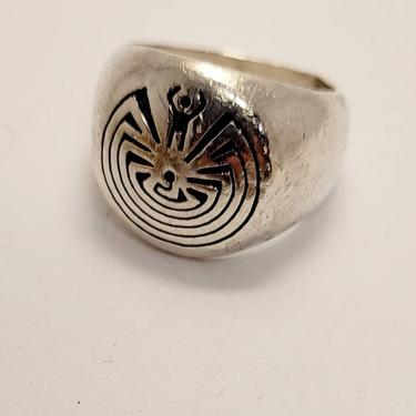 Vintage Sterling Native American Men's Man in the Maze chunky Ring. Size 9 