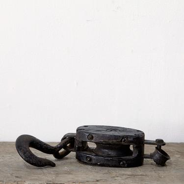 VINTAGE HOOK