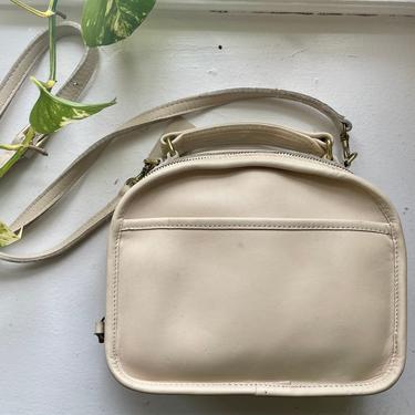 Vintage COACH 9991 White Cream Leather Lunch Box Zip Crossbody