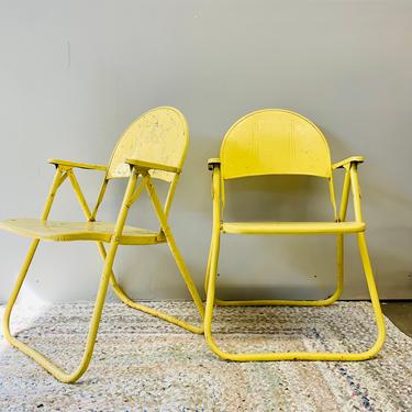 Vintage Yellow Metal Patio Chairs | Outdoor Furniture | Chairs With Arms | Folding Chairs | Patio Set | Outdoor Seating 
